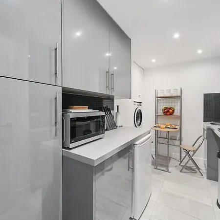 Cosy Apartment In The Heart Of The City Londres Exterior foto